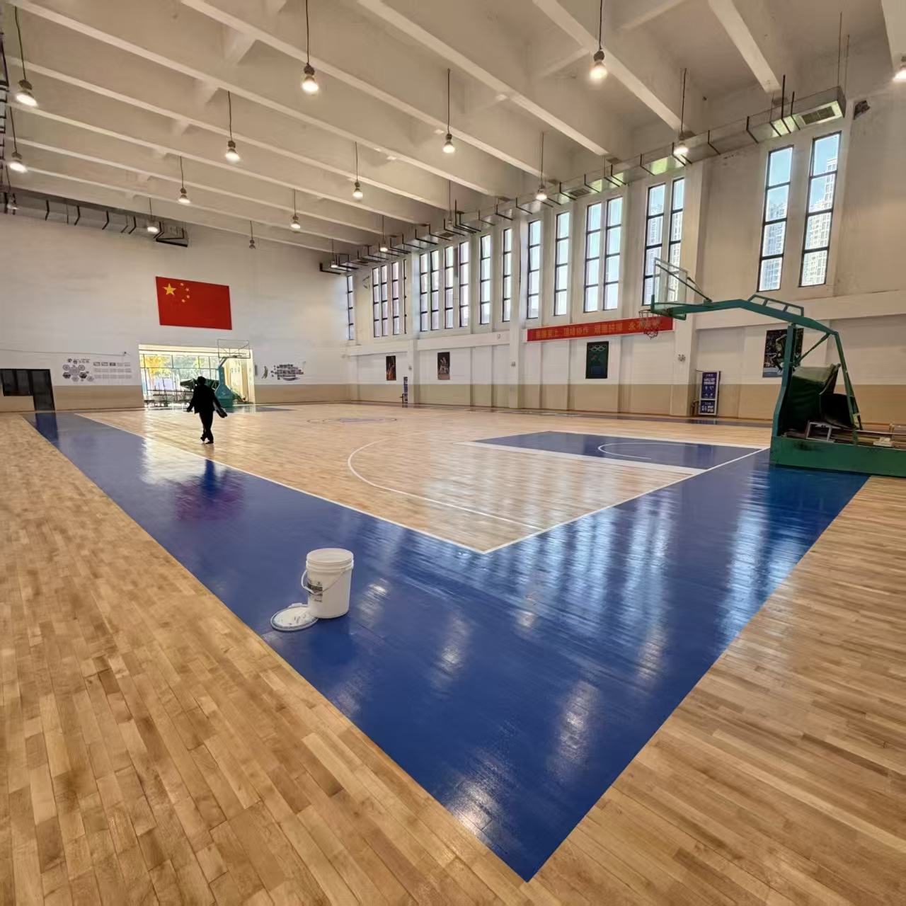 义乌復大实验学校篮球馆运动木地板翻新
