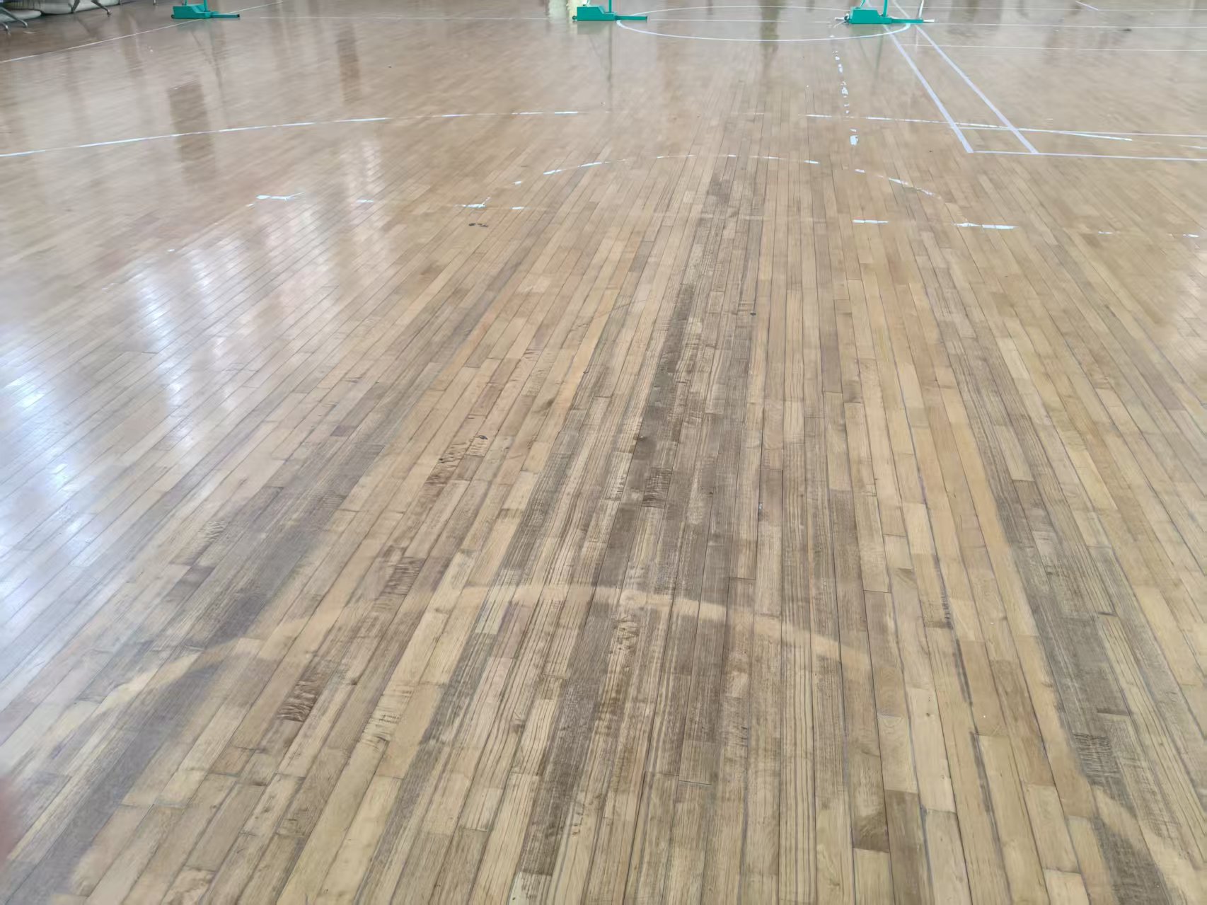 篮球馆运动木地板翻新