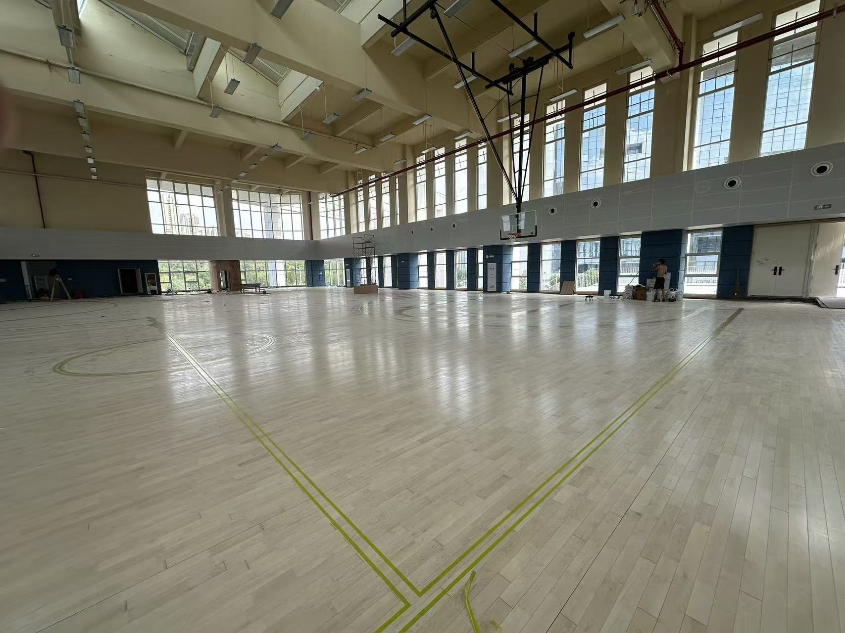 体育馆运动木地板翻新