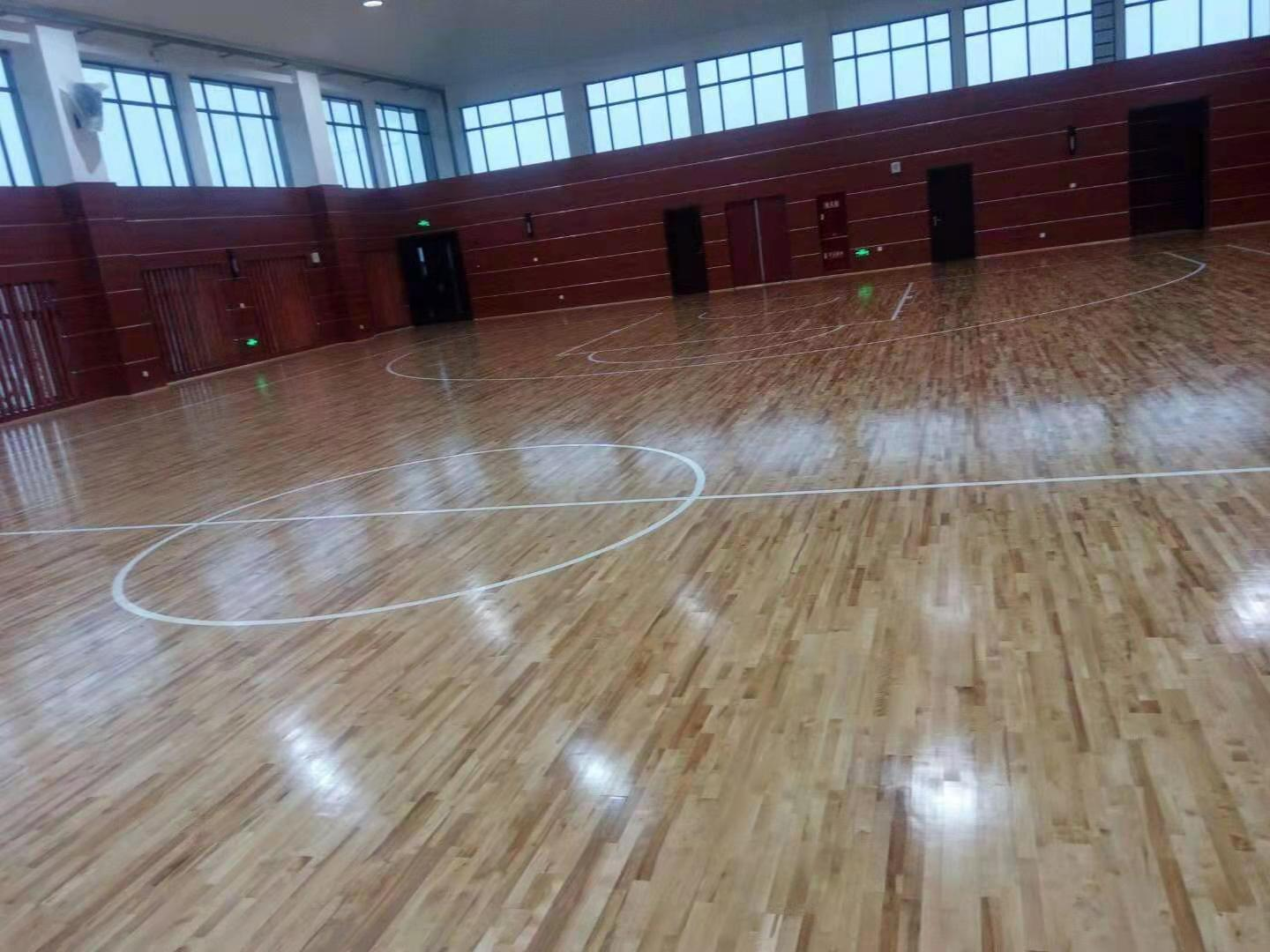 体育馆运动木地板翻新