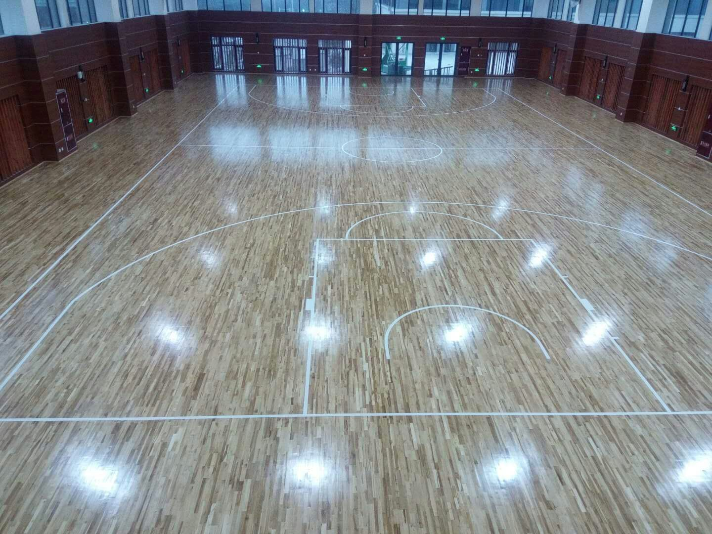 嘉兴体育馆运动木地板翻新