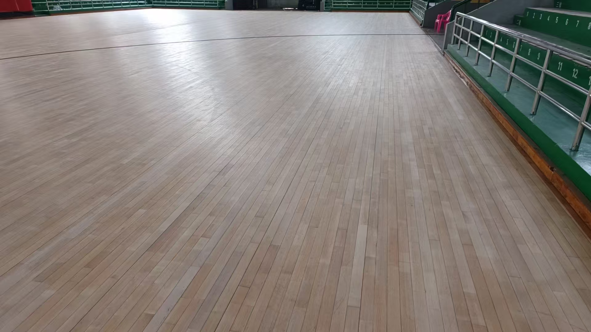 篮球馆运动木地板翻新