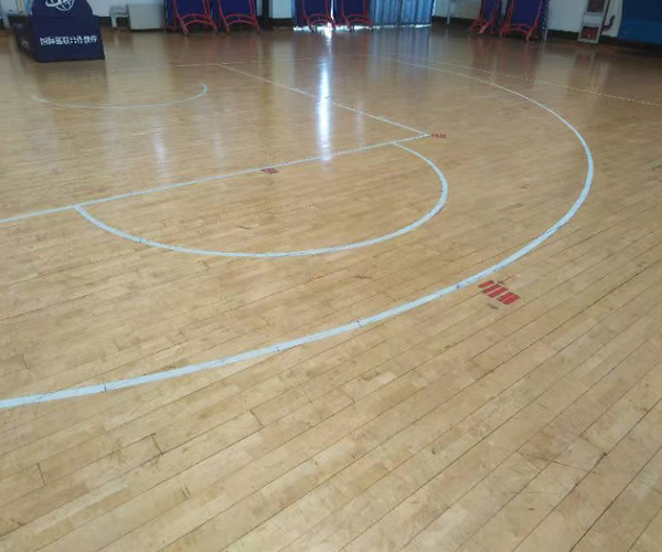 羽毛球馆运动木地板翻新