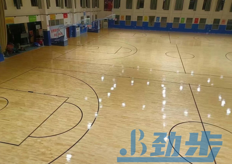篮球馆运动木地板翻新费用多少钱
