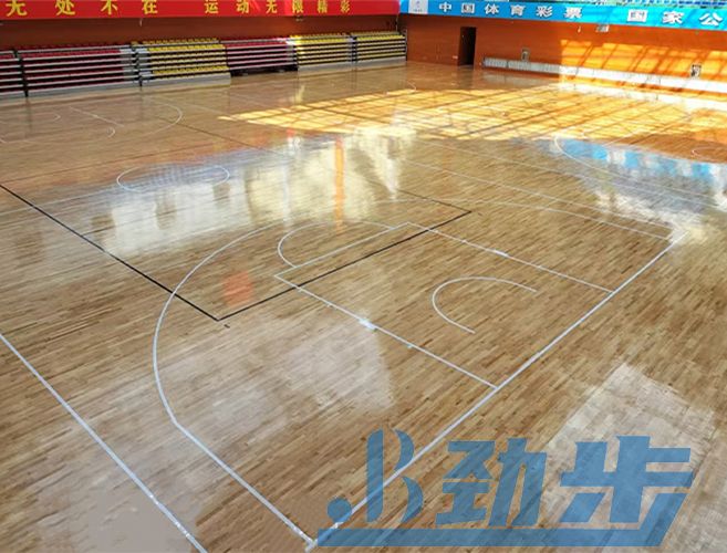 社区篮球馆木地板翻新：四大核心难题的突破与解决及翻新后效果