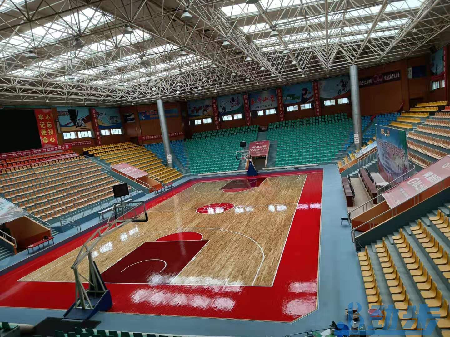 守护赛场质感：篮球场木地板怎么保养才耐用