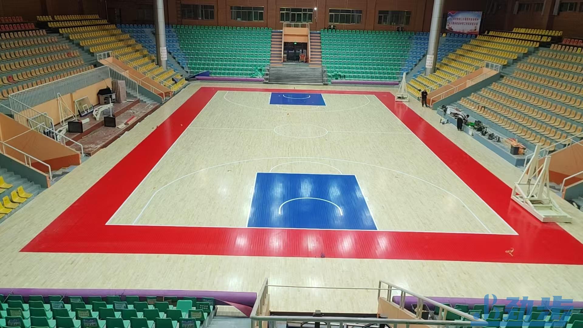 篮球地板修复：让受损赛场重焕生机，守护每一次热血驰骋