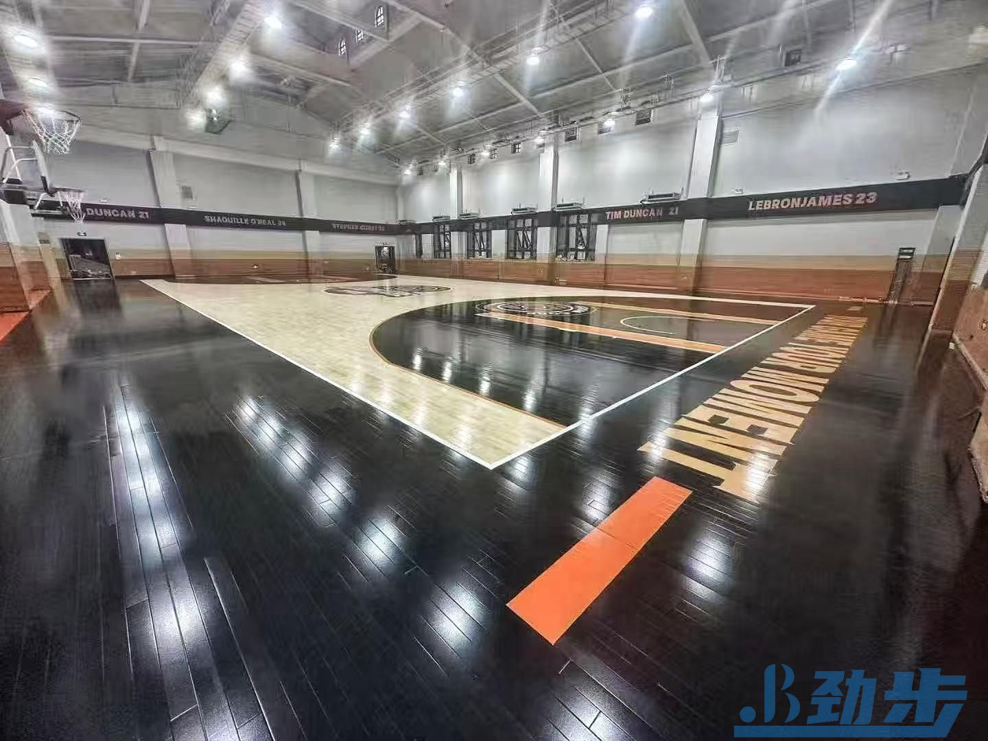 室内篮球场地板用什么漆