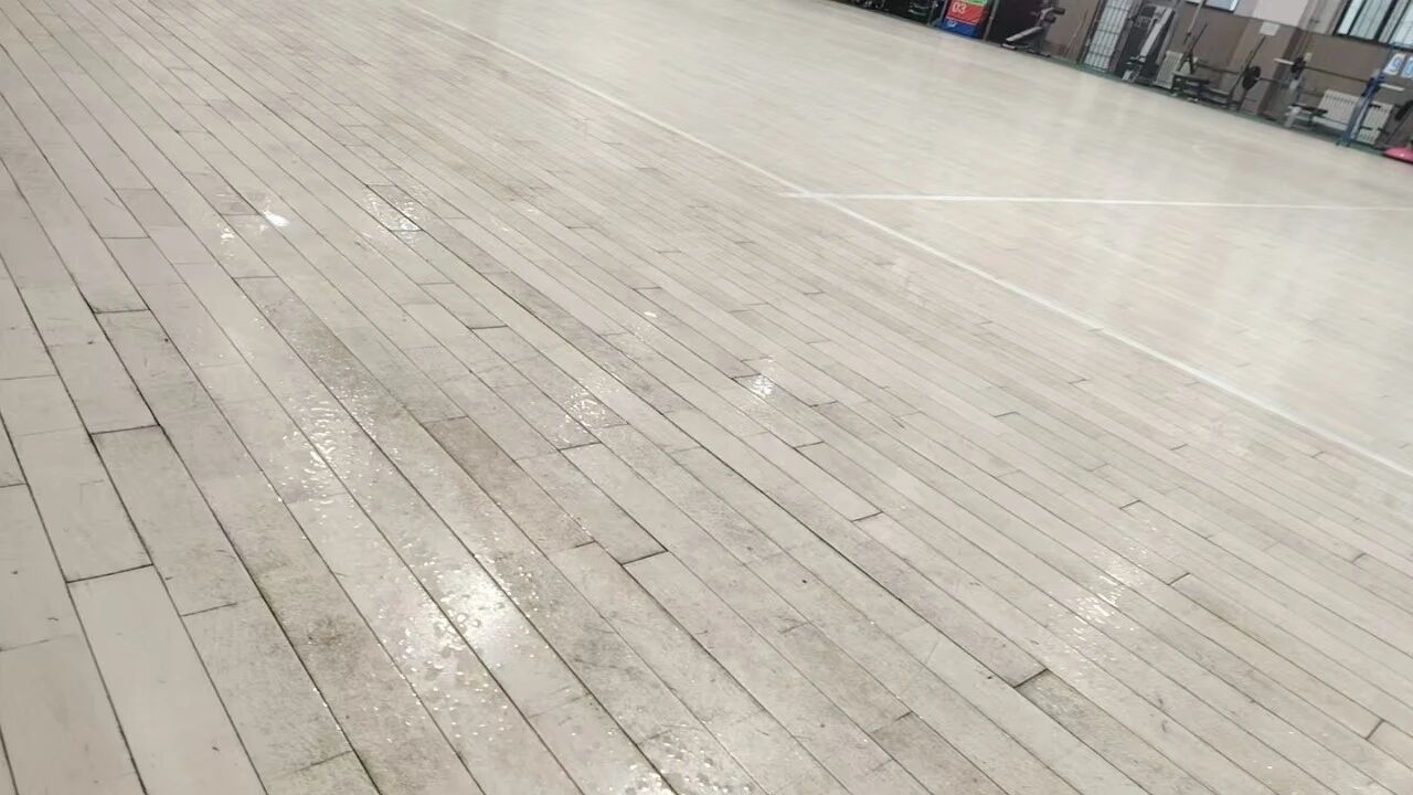 体育馆地板翻新 体育馆地板翻新