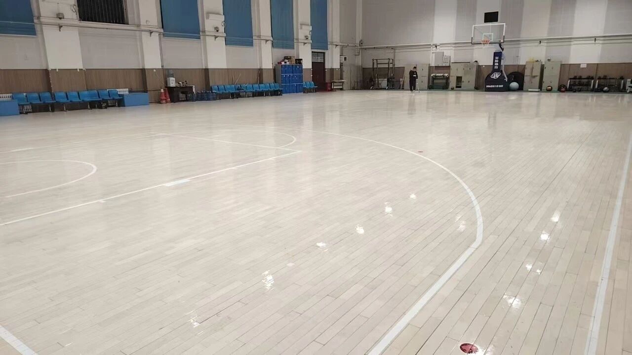 体育馆地板翻新 体育馆地板翻新