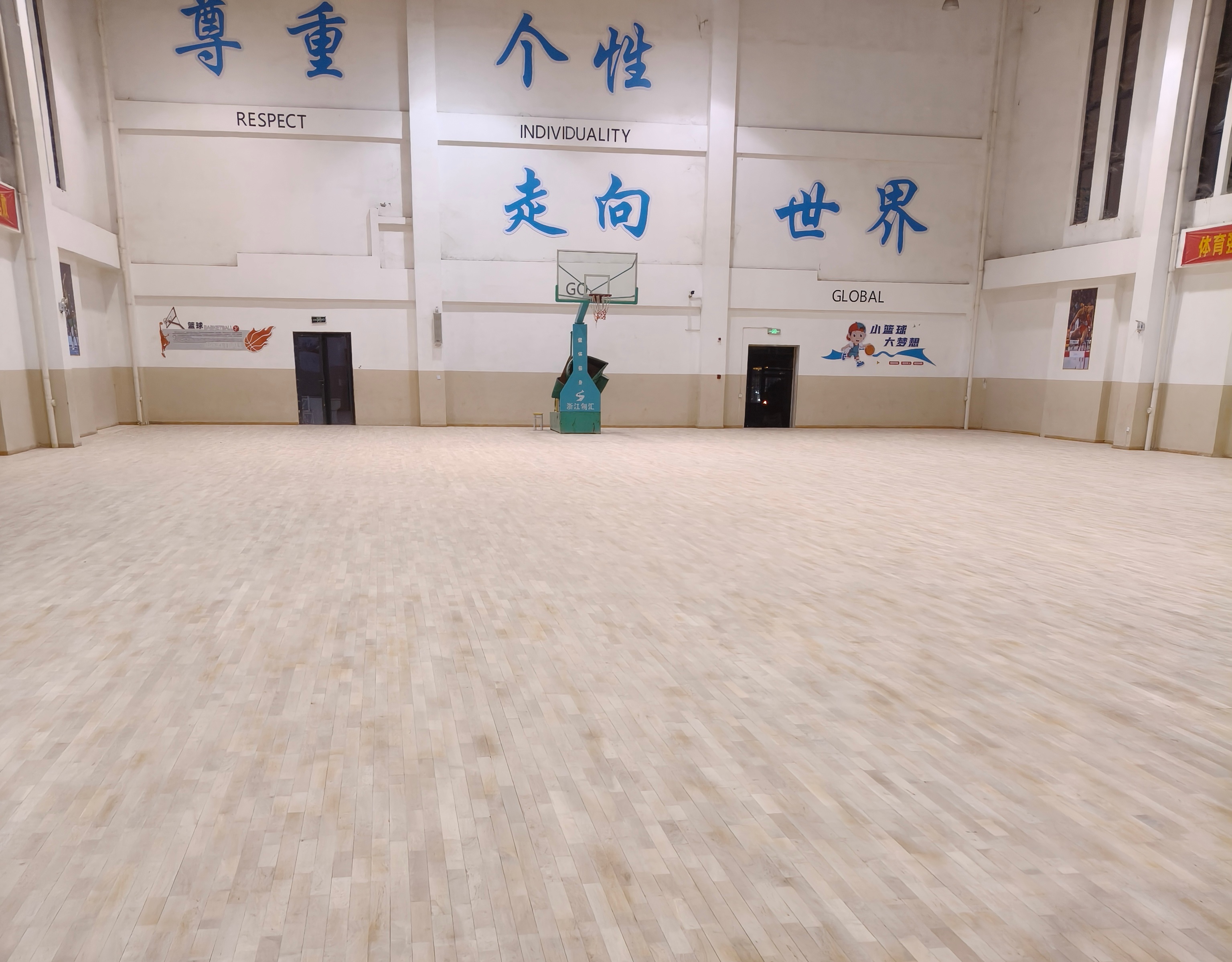 篮球馆木地板翻新维修