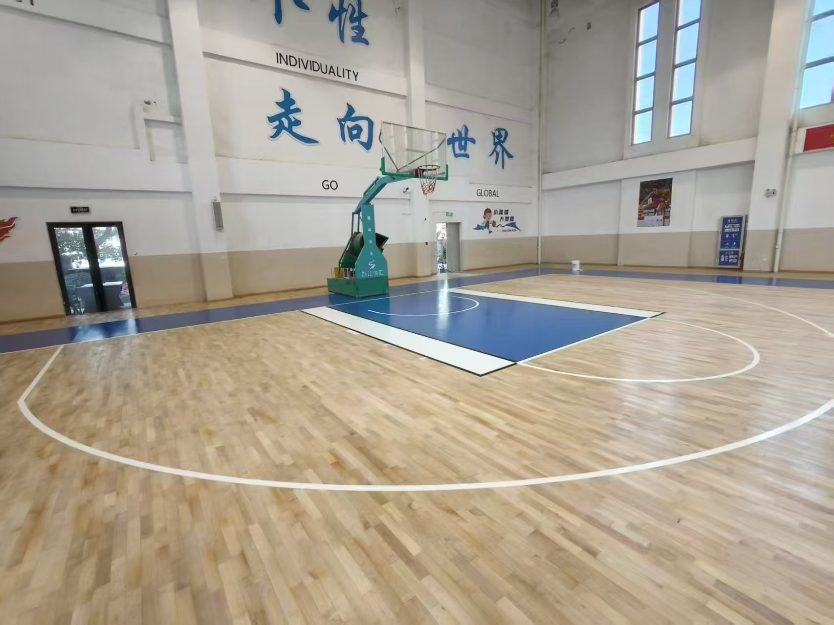 篮球馆木地板翻新维修