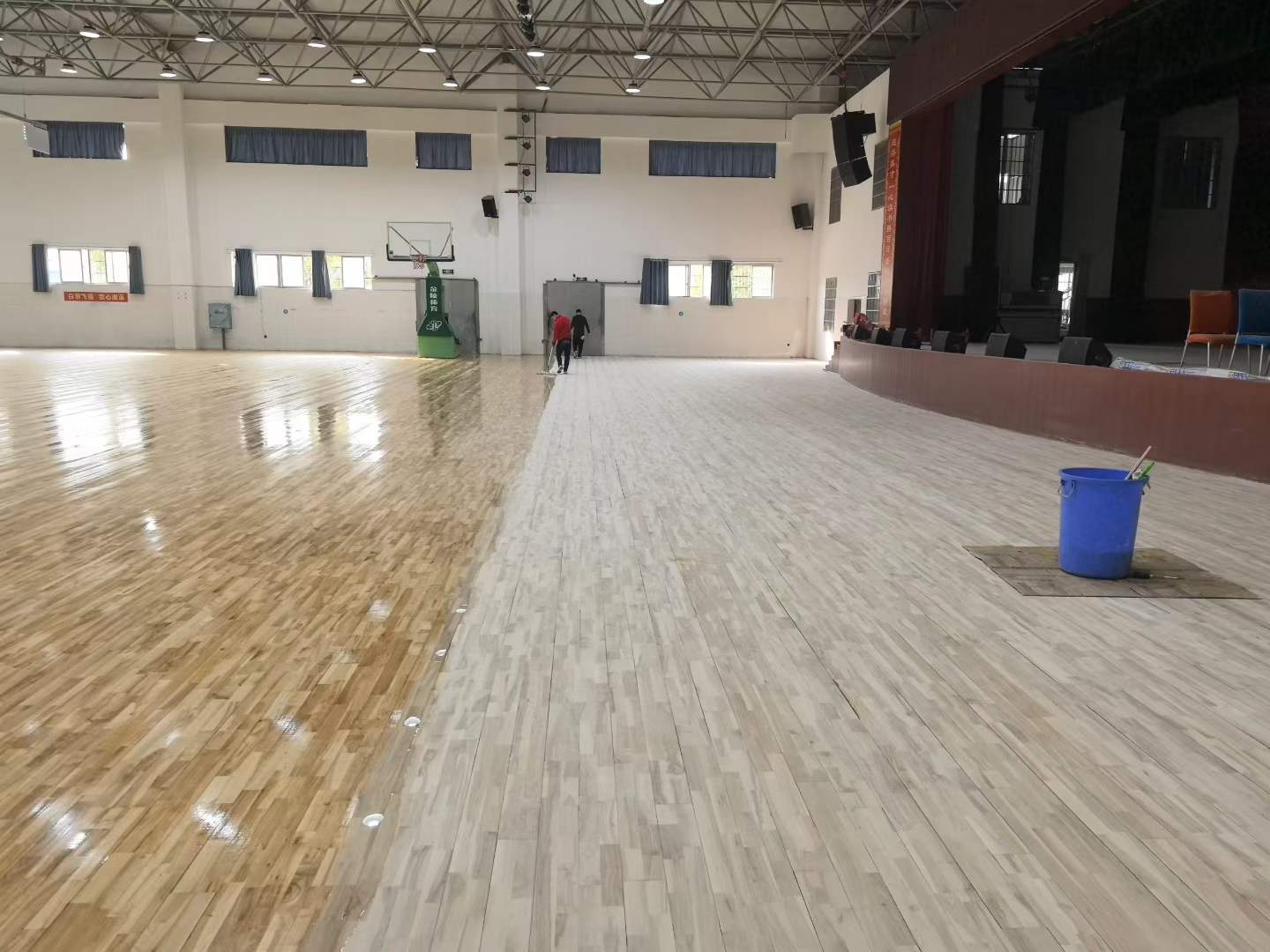 运动木地板打磨翻新