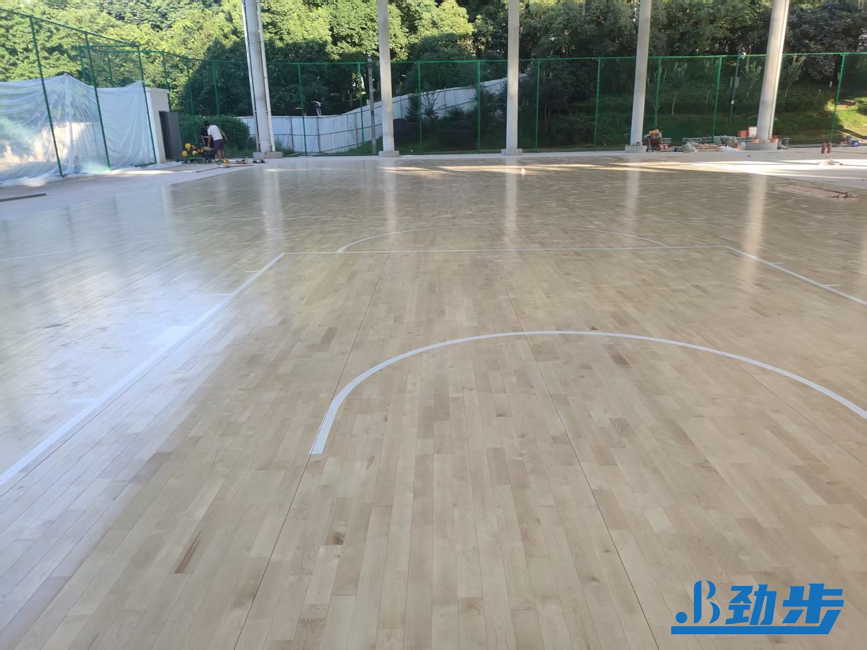篮球馆木地板翻新