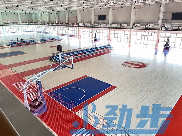 体育馆木地板翻新多少钱