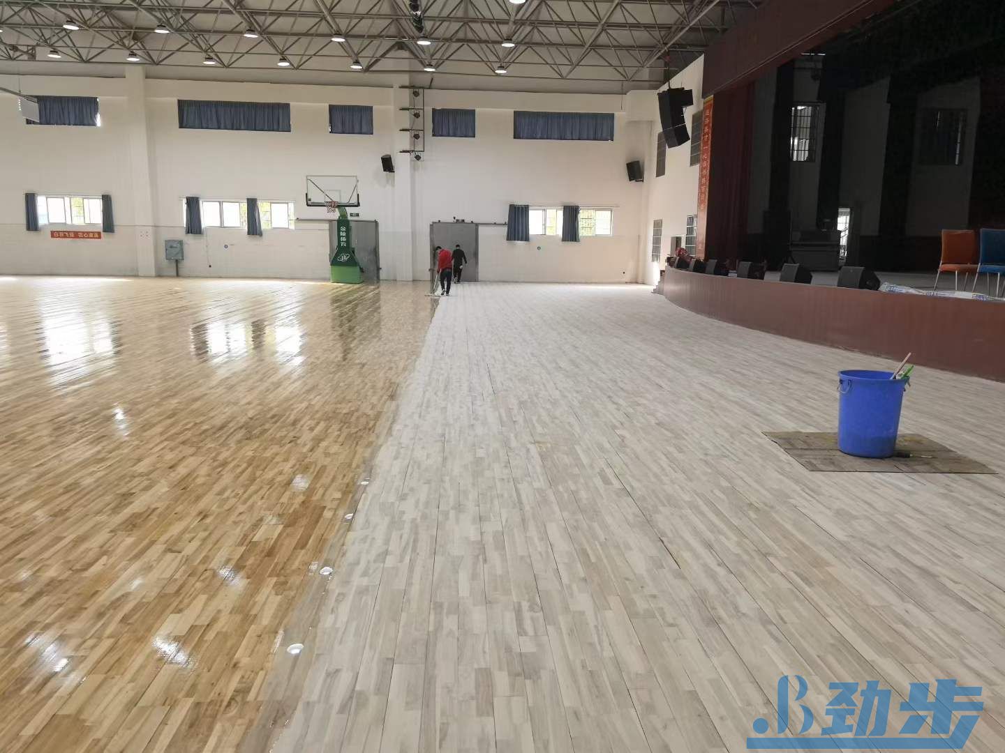 运动木地板翻新多少钱